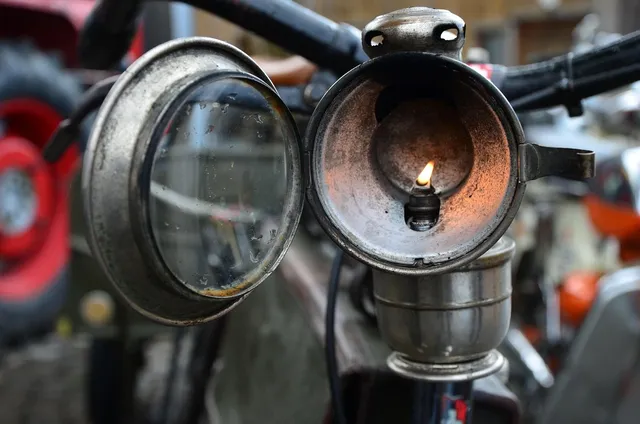 LAMPA BŁYSKOWA LED FT-150 MAGNES